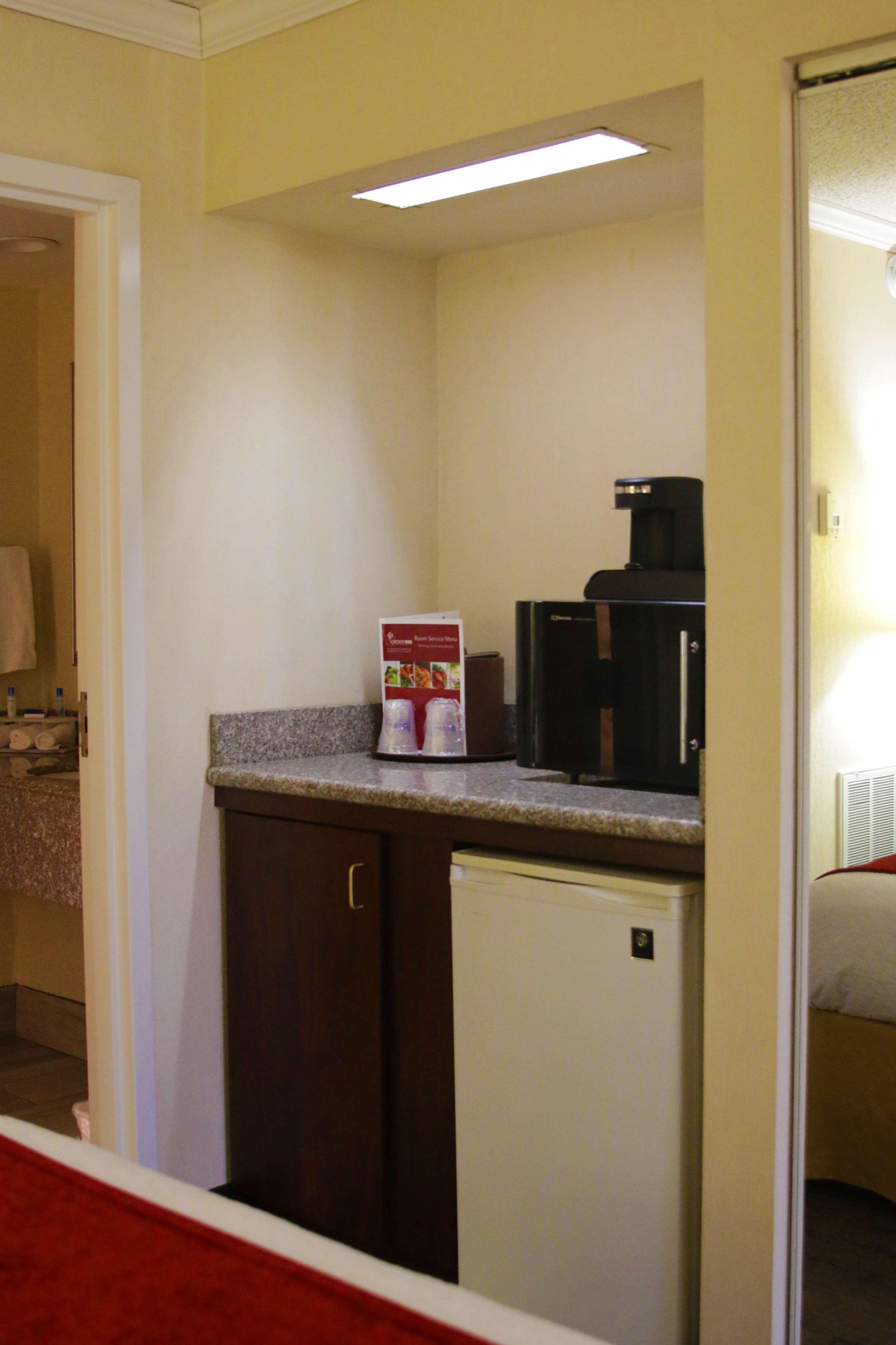 Best Western Galleria Inn & Suites Чийктоуага Екстериор снимка